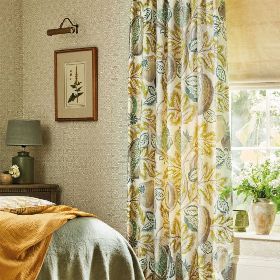 Pinjara Trellis Wallpaper 216784 by Sanderson in Linen Beige