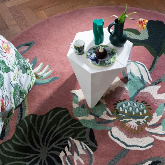 Waterlily Round Rugs 38602 by Wedgwood in Dusty Rose Pink