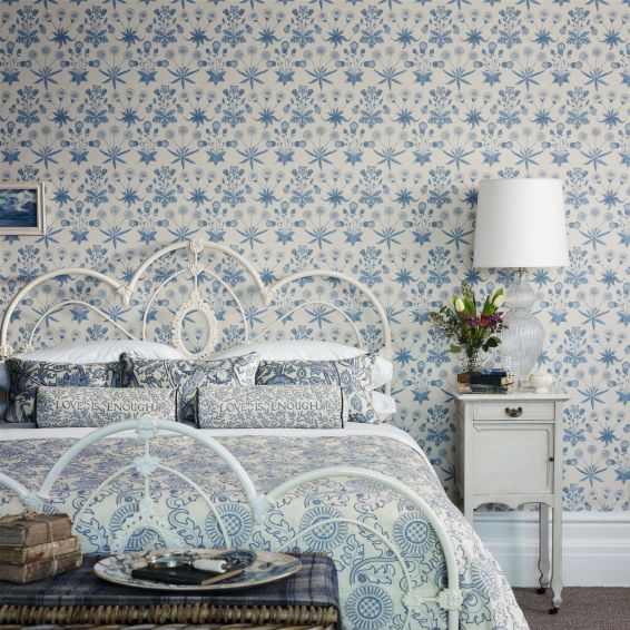 Daisy Wallpaper 212561 by Morris & Co in Blue Ivory