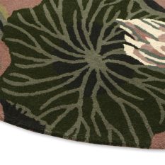 Waterlily Round Rugs 38602 by Wedgwood in Dusty Rose Pink