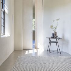 Rhythm Rugs 248 001 101 in black white by Ligne Pure