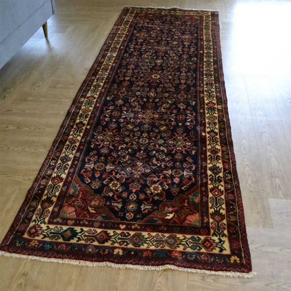 Hamadan 254618 Traditional Hand Knotted Wool Runner Rug in Red