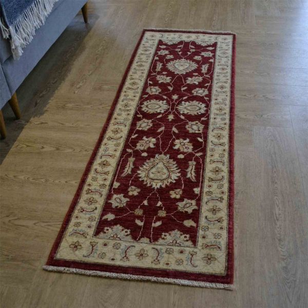 Ziegler Traditional Hand Knotted Wool Runner Rug in Red and Cream