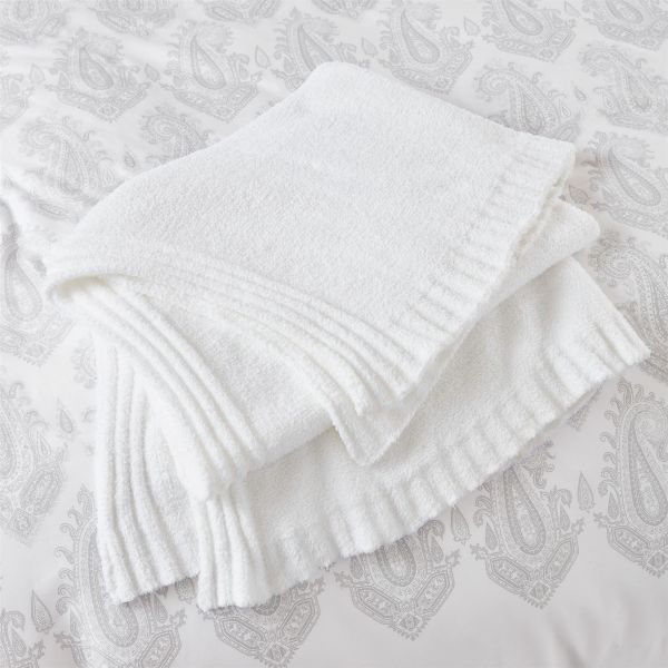 Nalu Ona Knitted Throw by Nicole Sherzinger in White