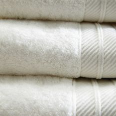 Luxury Bamboo Cotton Plain Towels in Cream