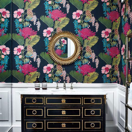 Salon Wallpaper 112153 by Harlequin in Ebony Azalea Fern