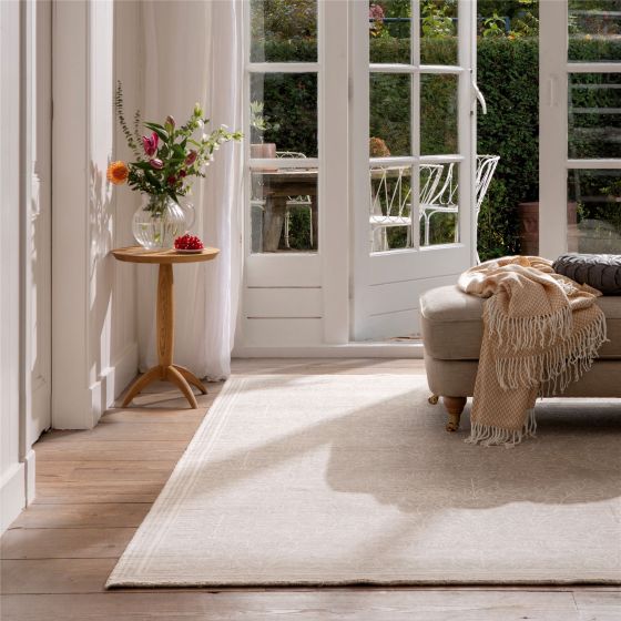 Silchester Damask 081101 Rug by Laura Ashley in Dove Grey