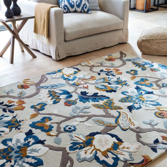 Amanpuri Leaf Wool Rugs By Sanderson in Stone Grey