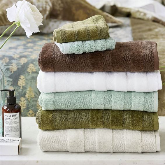 Coniston Cotton Towels By Designers Guild in Espresso Brown