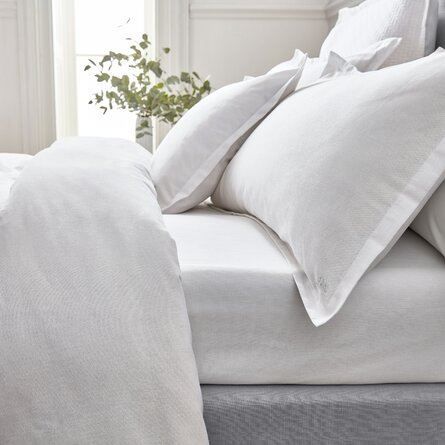 Muro Fine Lines Cotton Plain Fitted Sheet in White