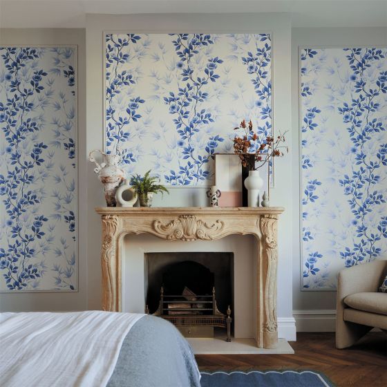 Lady Alford Wallpaper 112898 by Harlequin in Porcelain China Blue